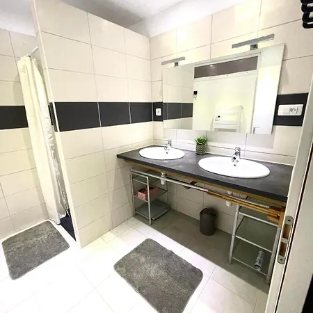 Holiday home Le Clos St Victor Pierre & 10 Personnes